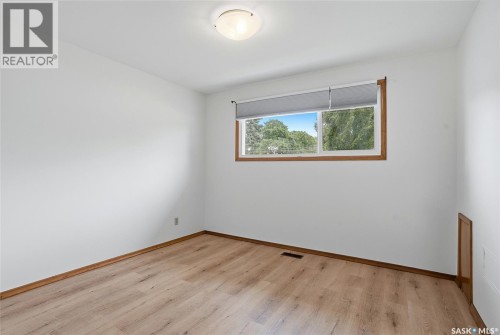 S 1704 Preston Avenue S, Saskatoon, SK 
