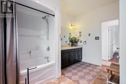 Effortless Tub/Shower Surround - 