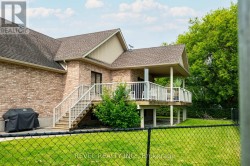 Covered Back Deck + Fenced In Pet Area - 