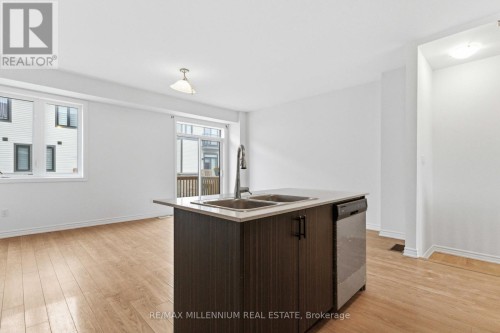 775 Chinook Path, Oshawa, ON 