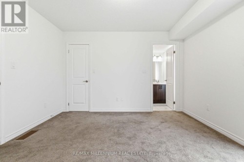 775 Chinook Path, Oshawa, ON 