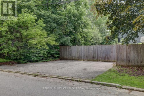 229 Daniel Avenue, Ottawa, ON 