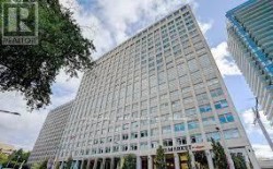1607 - 111 ST. CLAIR AVENUE W Toronto, ON M4V 1N5