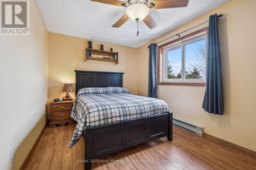 28 Edward Street, Mapleton, ON 