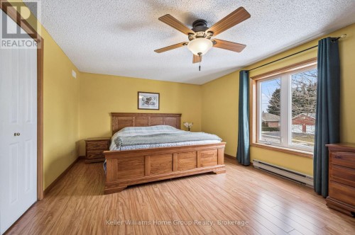 28 Edward Street, Mapleton, ON 