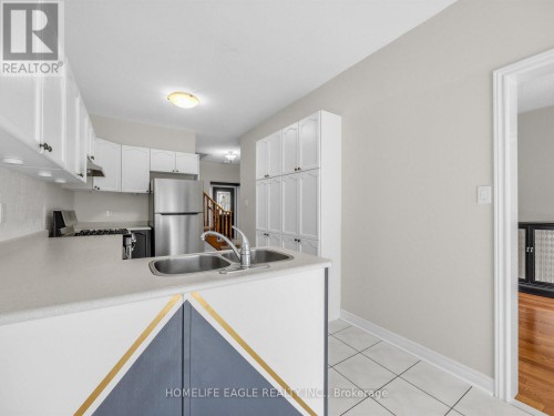 101 Downey Circle, Aurora, ON 