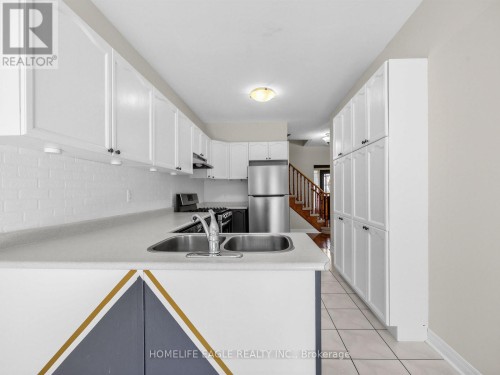 101 Downey Circle, Aurora, ON 
