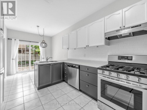 101 Downey Circle, Aurora, ON 