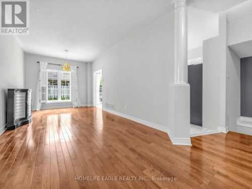 101 Downey Circle, Aurora, ON 