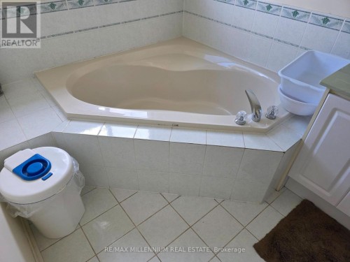 40 Echo Ridge Crescent, Vaughan, ON 