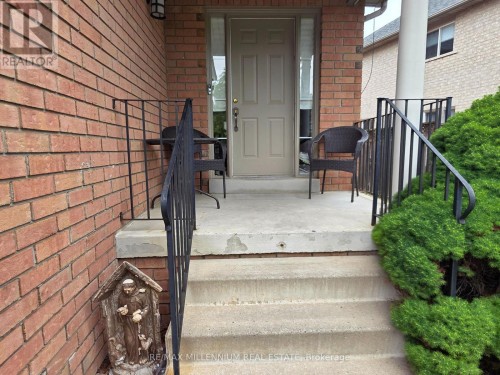 40 Echo Ridge Crescent, Vaughan, ON 