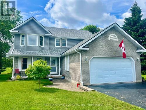 112 MARY AVENUE  Georgian Bluffs, ON N4K 5N5