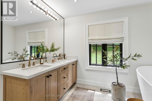1315 Britannia Road, Burlington, ON 