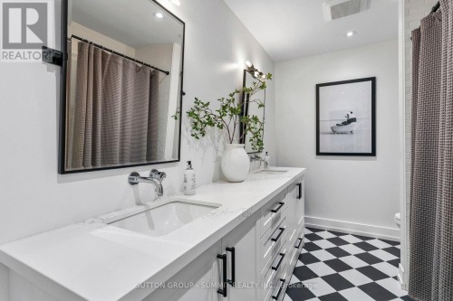 1315 Britannia Road, Burlington, ON 