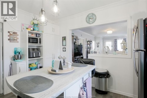 3612 King, Windsor, ON 