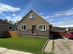 43 2nd Avenue SW Minnedosa, MB R0J 1E0