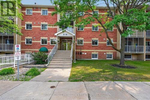 411 - 316 KINGSDALE AVENUE  Kingston (East Gardiners Rd), ON K7M 8S2