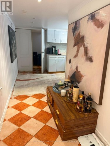 LOWER - 29 GLAMIS AVENUE , Toronto, Ontario M6N 4H5 3