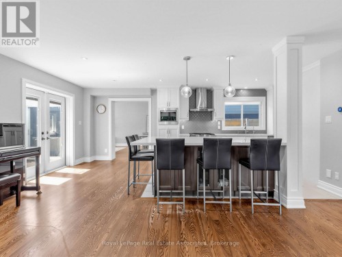 Kitchen - 2441 Winthrop Crescent, Mississauga, ON 