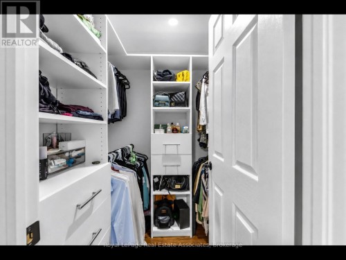 Primary Walk-in Closet - 2441 Winthrop Crescent, Mississauga, ON 