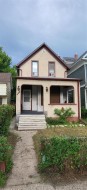 439 8th Street  Brandon, MB R7A 3X6