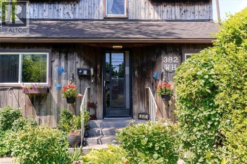 382 Beach Boulevard, Hamilton, ON 