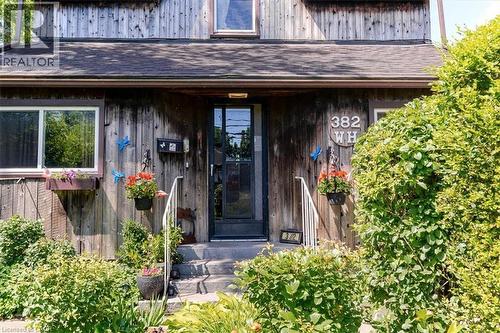 382 Beach Boulevard, Hamilton, ON 