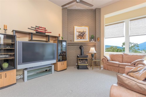 526 Bayview Pl, Duncan, BC 