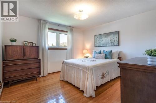 Spacious second bedroom - 102 Markson Crescent, Hamilton, ON 