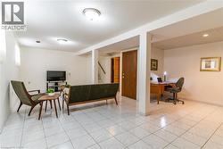 Large basement with garage entry - 