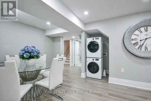 108 Rugman Crescent, Springwater, ON 