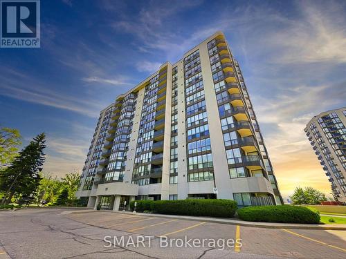 203 - 1111 BOUGH BEECHES BOULEVARD  Mississauga, ON L4W 4N1