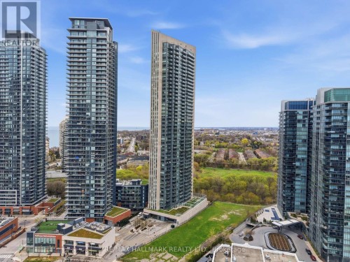 710 - 36 Park Lawn Road, Toronto, ON 