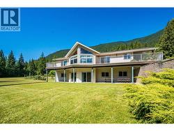 1995 Loff Road  Castlegar, BC V1N 4M9