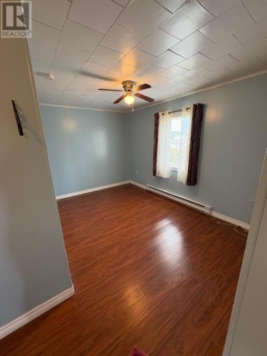 primary bedroom main floor - 9 Buttons Hill, Old Perlican, NL 
