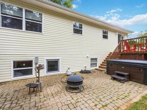 14 Acadia Drive, Kentville, NS 