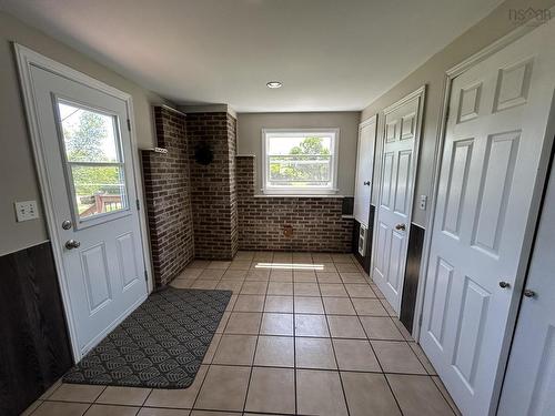 826 1 Highway, Mount Denson, NS - Indoor Photo Showing Other Room