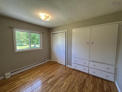 826 1 Highway, Mount Denson, NS - Indoor Photo Showing Other Room