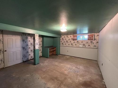 826 1 Highway, Mount Denson, NS - Indoor Photo Showing Other Room