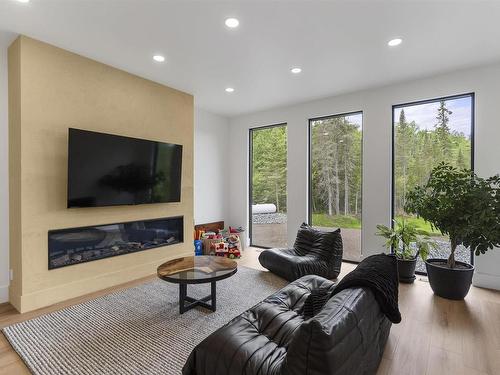 107 Kam Current Road, Thunder Bay, ON 