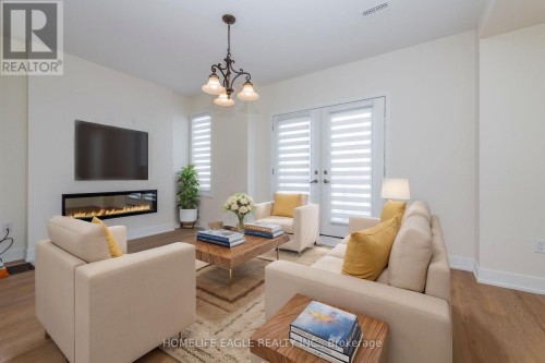 2 Mariner'S Pier Way, Orillia, ON 