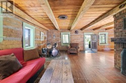 Living area - 