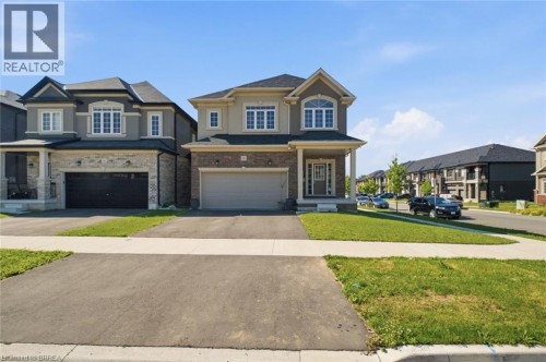 18 MACKLIN Street  Brantford, ON N3V 0B2