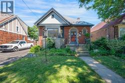 135 WEXFORD Avenue S  Hamilton, ON L8K 2N9