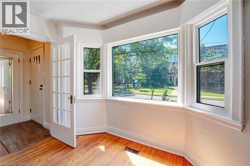 135 Wexford Avenue S, Hamilton, ON 