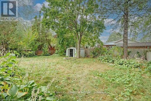Upper - 16 Upper Canada Drive, Kitchener, ON 