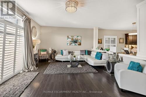 8165 Twenty Road E, Hamilton, ON 