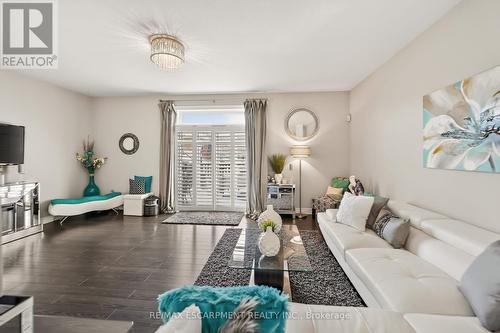 8165 Twenty Road E, Hamilton, ON 
