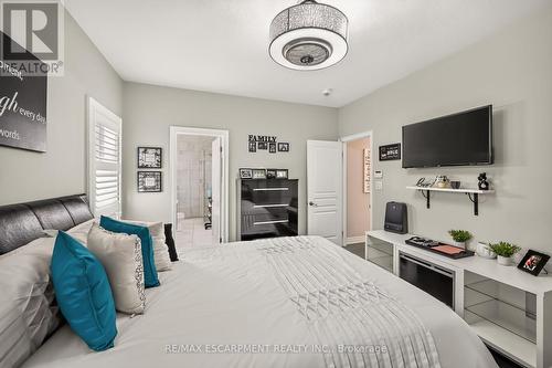 8165 Twenty Road E, Hamilton, ON 