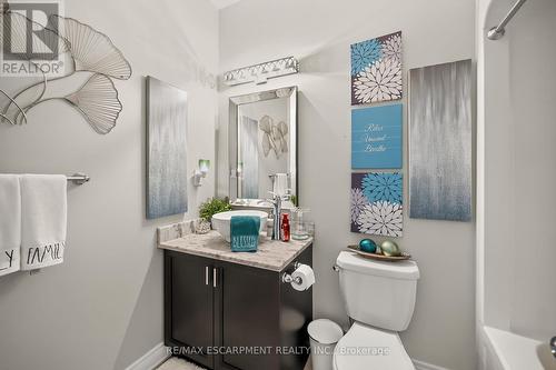 8165 Twenty Road E, Hamilton, ON 